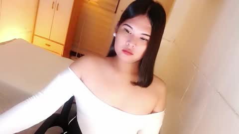 Y O U R        F U T U R E       K A Y L E E  online show from 6, 10, 2025