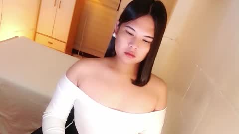 Y O U R        F U T U R E       K A Y L E E  online show from 7, 10, 2025