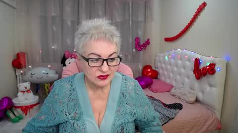 kaylesmoll online show from 13, 2, 2025