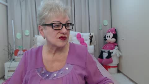 kaylesmoll online show from 4, 4, 2026
