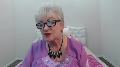 kaylesmoll online show from 21, 7, 2026