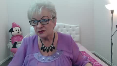 kaylesmoll online show from 26, 7, 2026