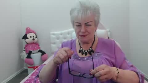 kaylesmoll online show from 28, 7, 2026