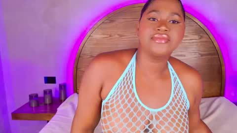  KAYLIE  online show from 21, 4, 2026