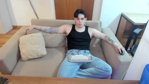 Snapshot of kaynn_b chatting on 4, 2, 2025 kaynn_b online show from 4, 2, 2025