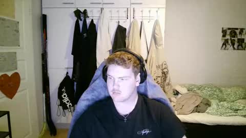 Snapshot of kayttajaviides5 chatting on 1, 4, 2026 Aatu online show from 1, 4, 2026