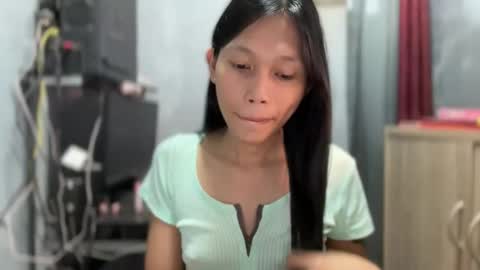 Snapshot of kc_slutmoree chatting on 17, 12, 2025 Its me Cora online show from 17, 12, 2025