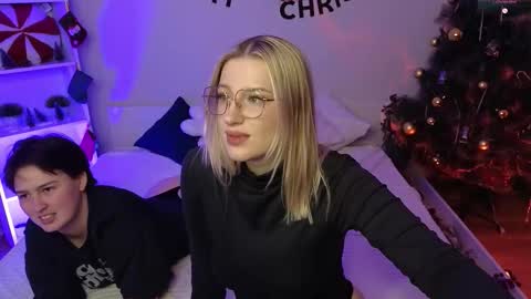 Snapshot of kebesheska chatting on 16, 1, 2026 Seb Polly Roxy Jonny online show from 16, 1, 2026