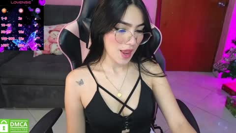 Snapshot of keeiity_moon chatting on 14, 12, 2024 keeiity_moon online show from 14, 12, 2024