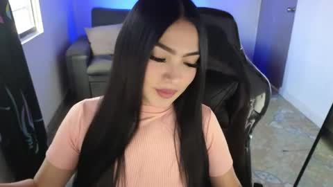 keeiity_moon online show from 28, 4, 2026