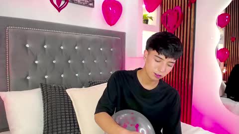 nico online show from 14, 2, 2026