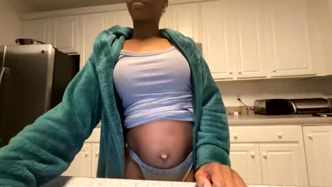 Snapshot of keephimcum69me chatting on 23, 1, 2025 Keephimcum69me online show from 23, 1, 2025