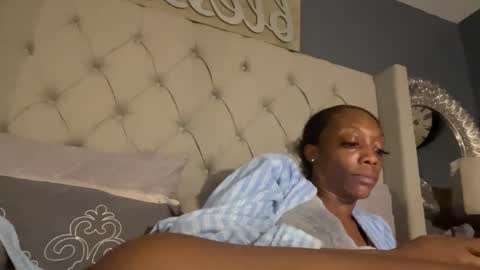 Snapshot of keephimcum69me chatting on 2, 10, 2025 Keephimcum69me online show from 2, 10, 2025