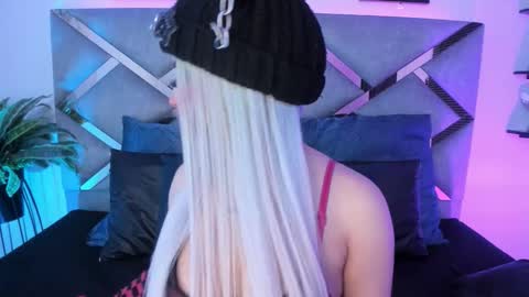 Keidy Monday to Saturday from 200 pm to 810pm  UTC-5 Colombia Time online show from 7, 10, 2025