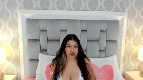 Keiira Fox online show from 13, 1, 2026