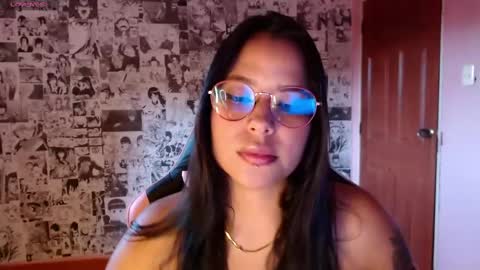 Snapshot of keikim_ chatting on 11, 1, 2025 Kimk online show from 11, 1, 2025