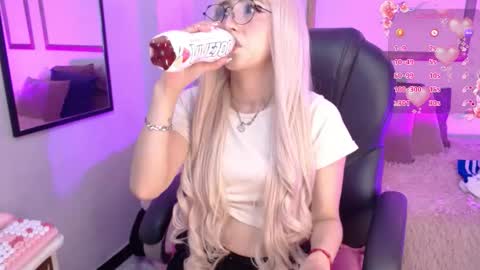    online show from 28, 3, 2026