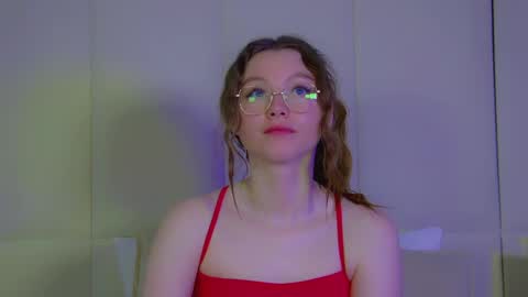 Keira online show from 8, 3, 2025