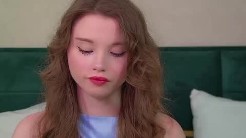 Keira online show from 24, 4, 2026