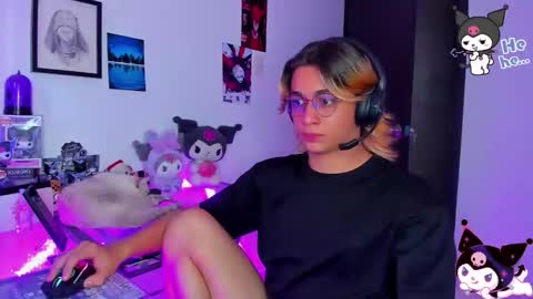 Snapshot of keita_moon chatting on 13, 12, 2025 Keita moon online show from 13, 12, 2025