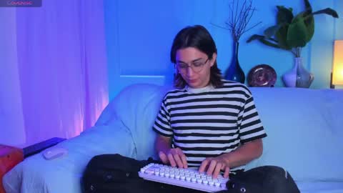 Keita moon online show from 1, 6, 2026