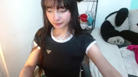 Snapshot of keity_russo03 chatting on 16, 11, 2025 annie rosse16 online show from 16, 11, 2025