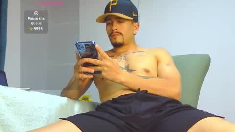 Snapshot of keivid_2303 chatting on 3, 5, 2026 david online show from 3, 5, 2026