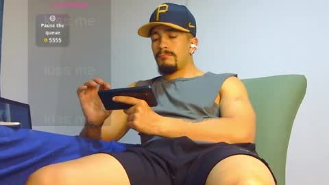 Snapshot of keivid_2303 chatting on 5, 7, 2026 david online show from 5, 7, 2026