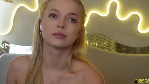 Kelly online show from 16, 9, 2025