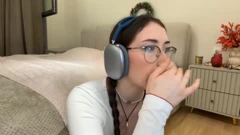 Kelly online show from 27, 2, 2026