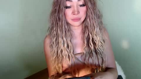 Snapshot of kellyclarksonx chatting on 22, 2, 2026 its me KELLY online show from 22, 2, 2026