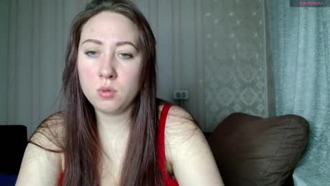 kellycrystall online show from 8, 1, 2025