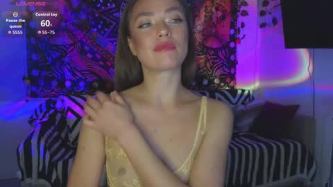 KellyFouler online show from 4, 10, 2025