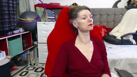 kelly online show from 25, 2, 2025