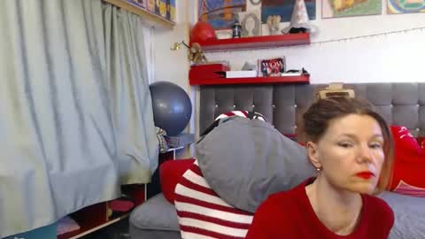 kelly online show from 7, 4, 2026