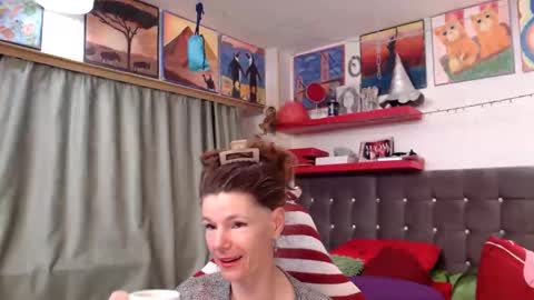 kelly online show from 23, 4, 2026