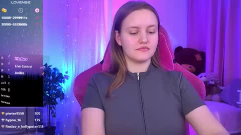 Snapshot of kellypoter chatting on 19, 10, 2025 kelly online show from 19, 10, 2025