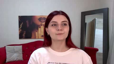 Kelly Stoneys online show from 8, 11, 2025