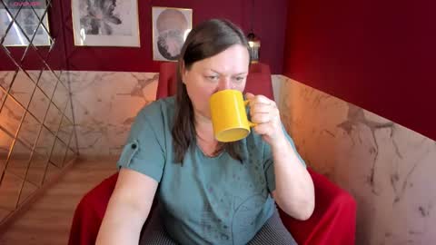 Kelly online show from 7, 6, 2026