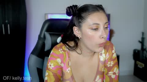 Kelly online show from 19, 9, 2025