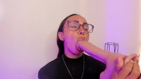 Kelsey online show from 11, 3, 2025