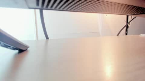    online show from 23, 4, 2026