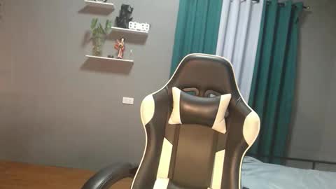 Snapshot of kemdallicious12 chatting on 5, 3, 2026 kimmy online show from 5, 3, 2026