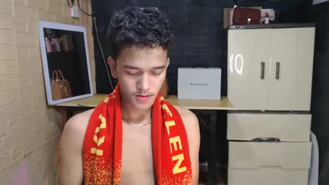 Snapshot of ken_bigcockxx chatting on 3, 2, 2025 Ken online show from 3, 2, 2025