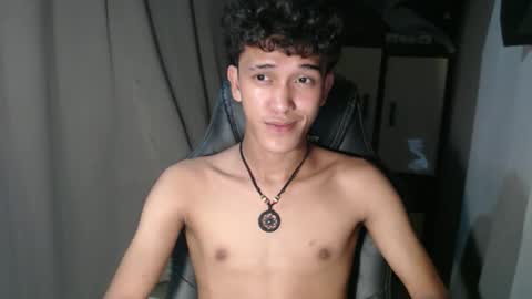 Snapshot of ken_bigcockxx chatting on 17, 10, 2025 Ken online show from 17, 10, 2025