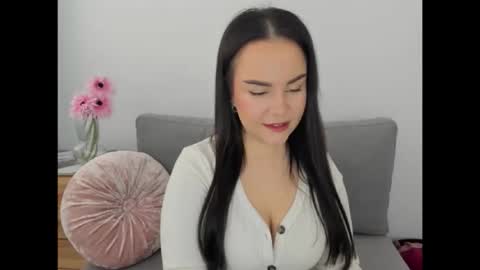 KendalDaisy online show from 1, 2, 2026