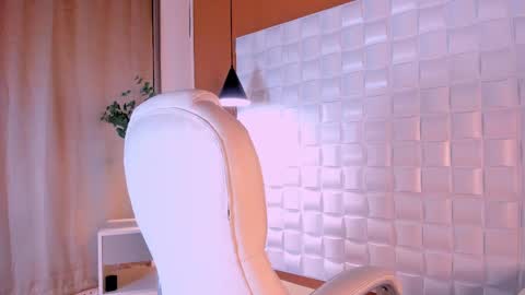 Kendall online show from 12, 2, 2025