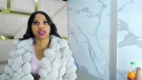 Snapshot of kendall69__ chatting on 4, 11, 2025 kendall69__ online show from 4, 11, 2025