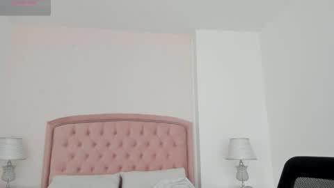 Snapshot of kendall__fox chatting on 23, 11, 2025 Kendall online show from 23, 11, 2025