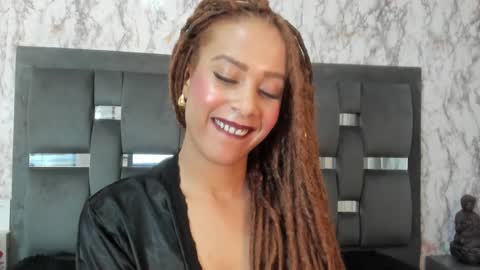 Kendall online show from 8, 2, 2025